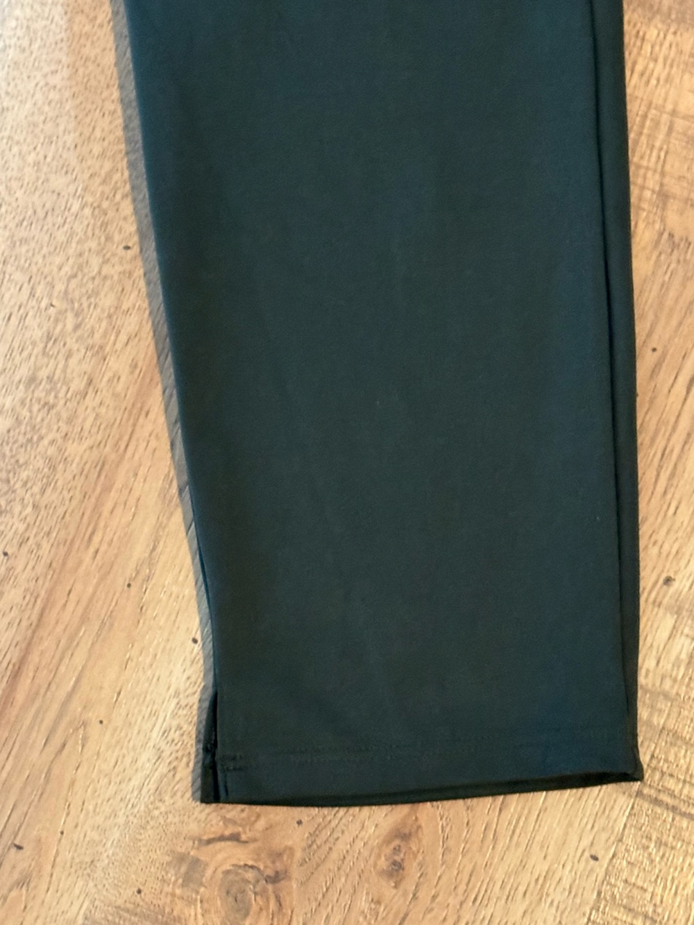Joie Elastic Waist Lounge Athleisure Pants Dark Green Size M NWT - Picture 6 of 9